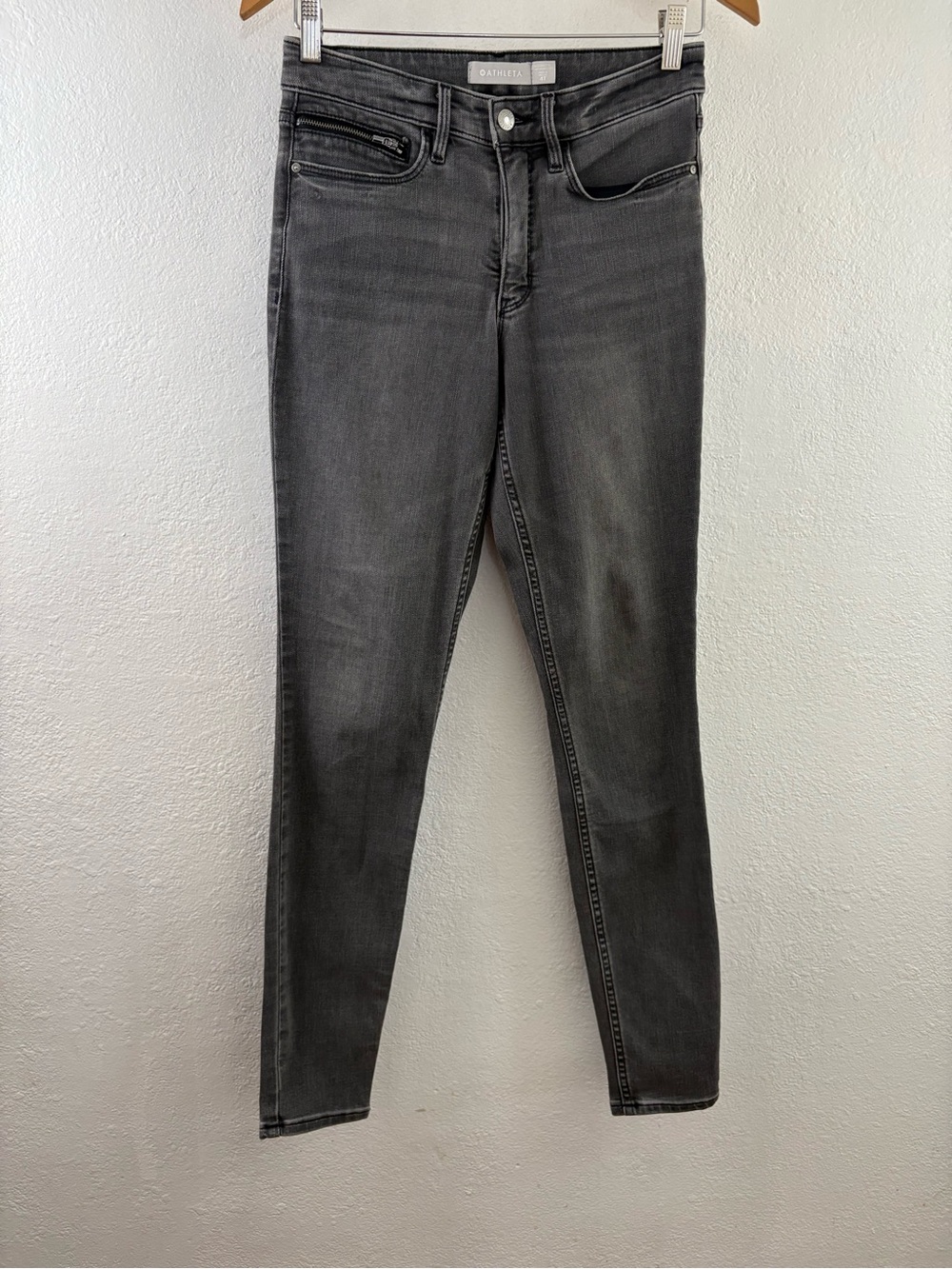 Athleta Sculptek Skinny Jeans carbon wash horizontal zipper coin pocket size 4T
